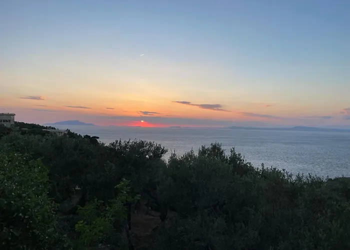 Un Paradiso A Sorrento Con Piscina